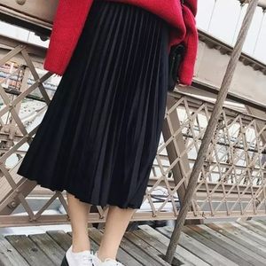 Vintage Black Velvet Skirt (Autumn/Winter)